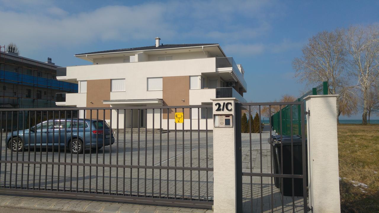 Elegant Apartman Siófok Exteriör bild